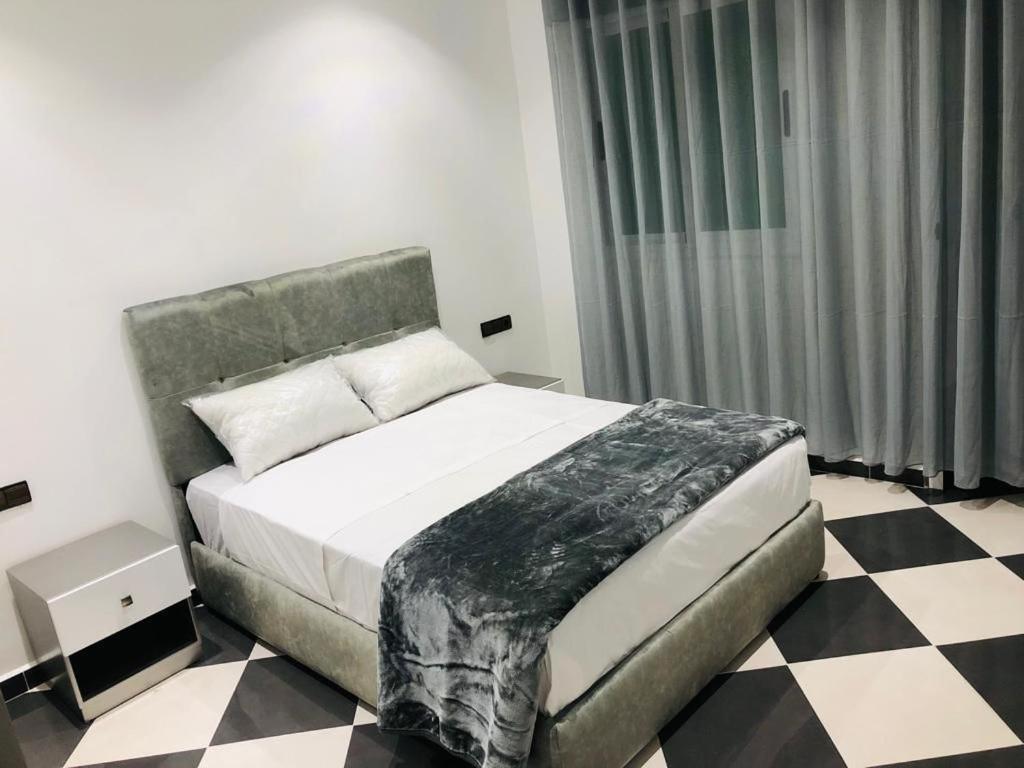 Dina Apartments フニデク エクステリア 写真